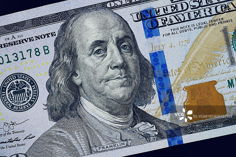 美国货币上的本·富兰克林肖像图片素材