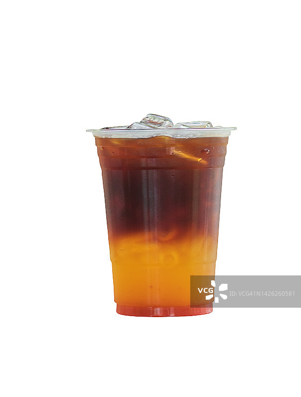 柚子美式咖啡，橙子，白色背景上孤立，带剪切路径图片素材