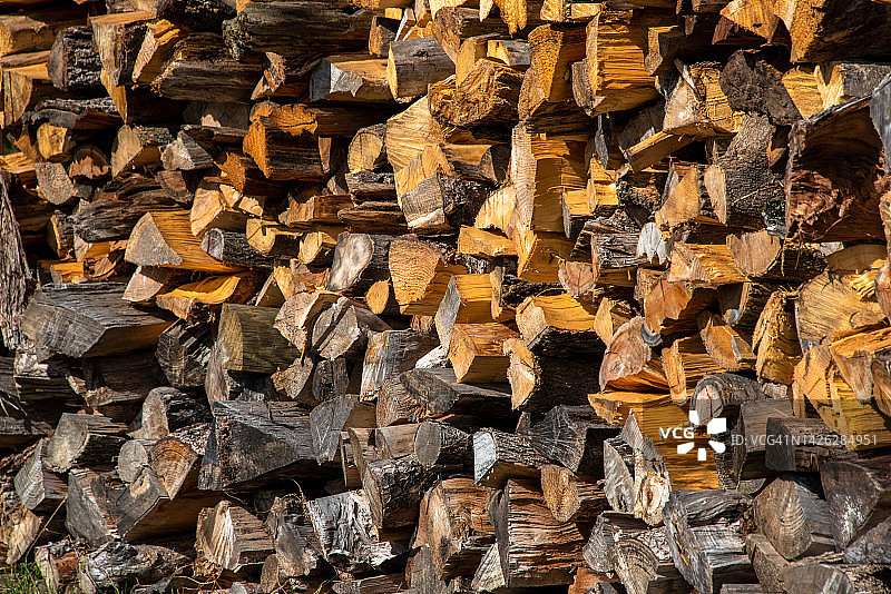 一堆木柴图片素材