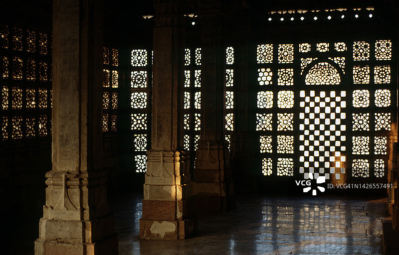 印度Sarkhej Roza的石雕图片素材