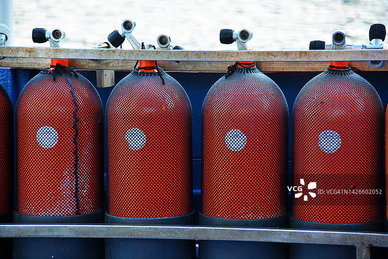 法国南部的潜水气瓶图片素材