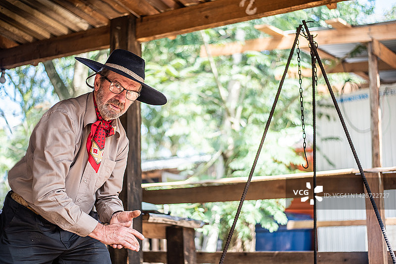 高乔人在法鲁皮利亚营地图片素材
