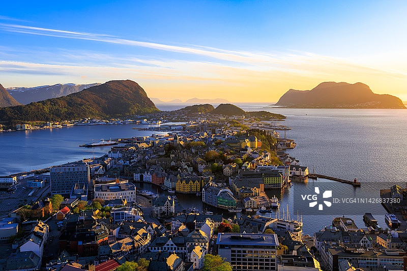 黄昏时分从阿克斯拉观景点鸟瞰奥勒松图片素材