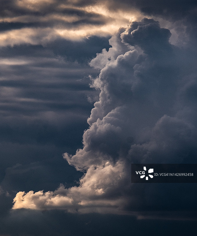 云的形成图片素材