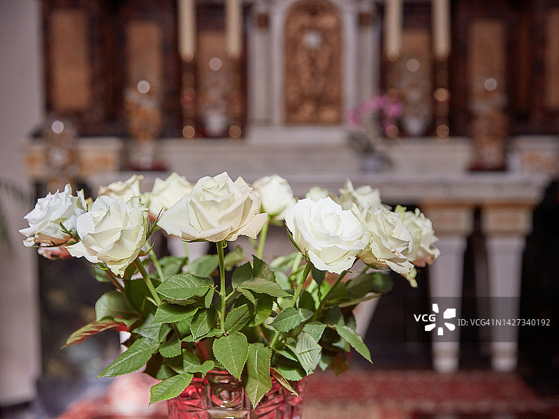 贝居安会礼拜堂和玫瑰图片素材