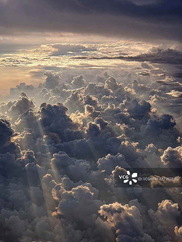 宛如天堂的云彩图片素材