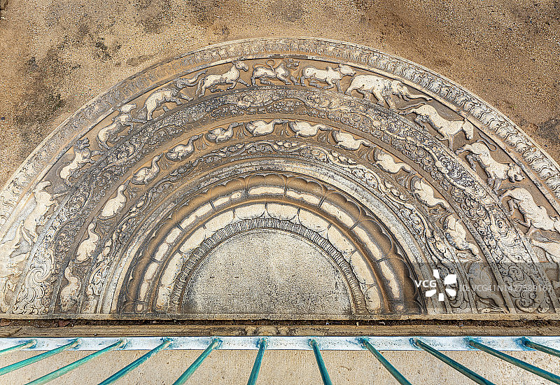 斯里兰卡波隆纳鲁沃遗址的月光石图片素材