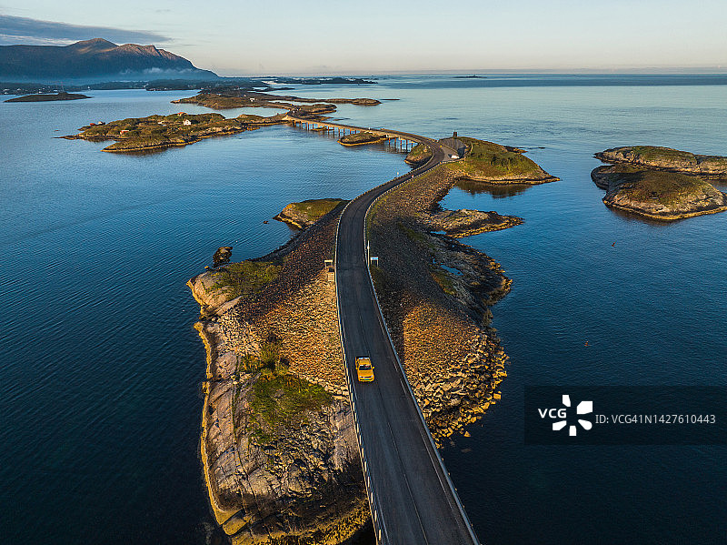 航拍挪威大西洋公路日落图片素材