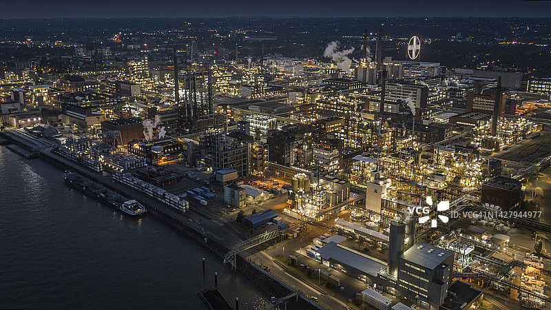炼油石化工业鸟瞰图图片素材
