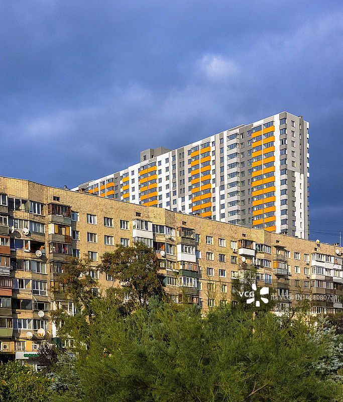 住宅楼外部景观图片素材