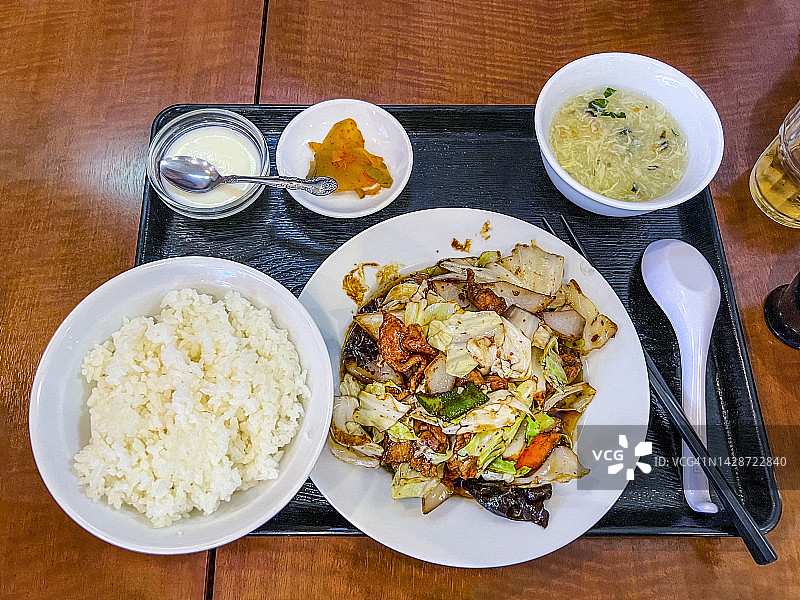 回锅肉定食午餐图片素材