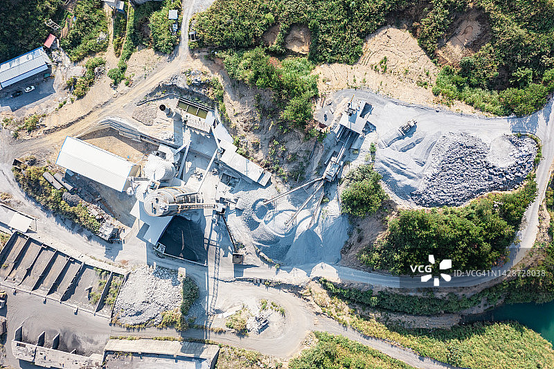 山边的采石场图片素材