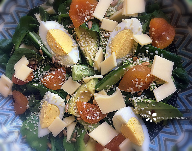 番茄牛油果有机沙拉图片素材