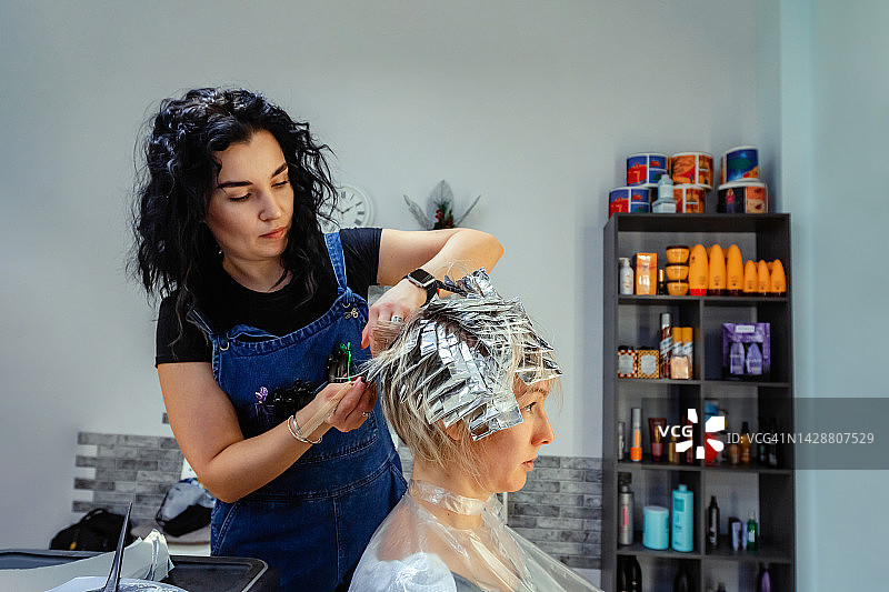 美容院染发图片素材