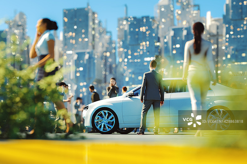 街景：男子在他的车旁等待图片素材
