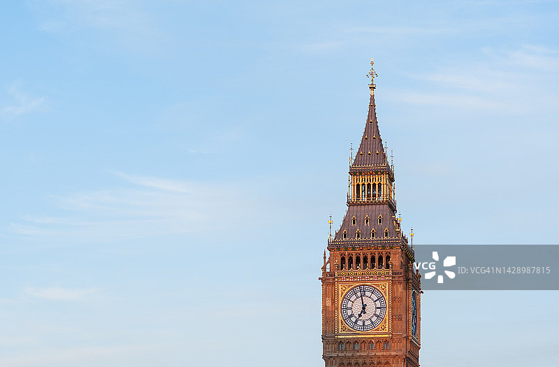 日出时分的伦敦大本钟图片素材