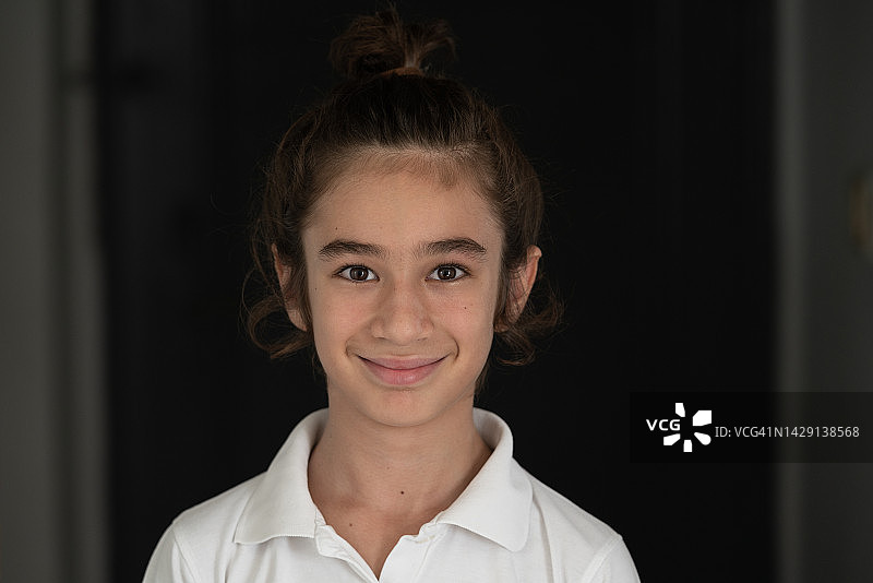 小学生的入狱照图片素材