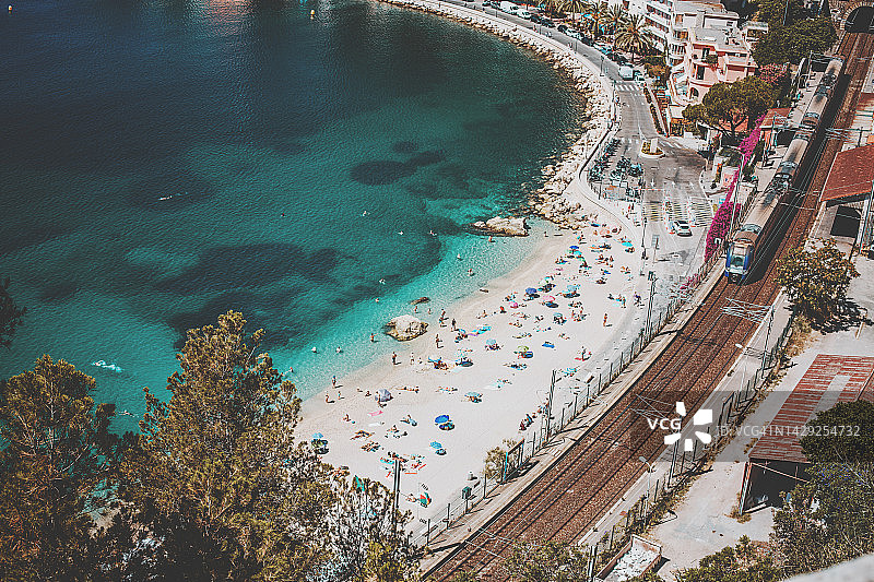 滨海自由城沿岸停满了船只图片素材