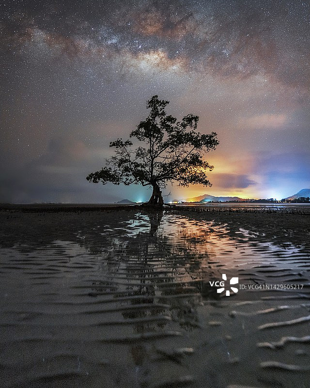 马瓦岛上的银河图片素材