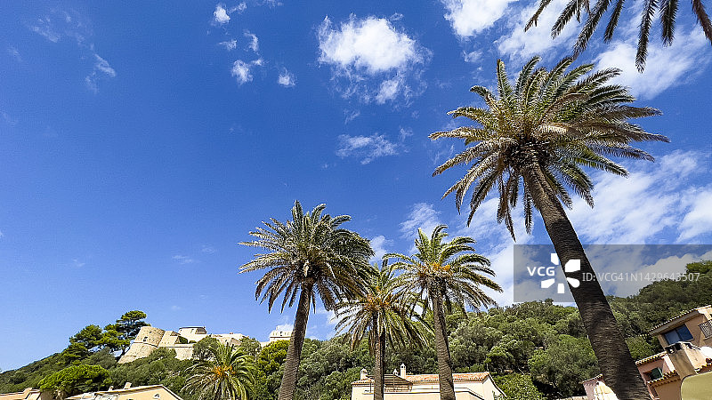 波尔-克罗斯岛图片素材