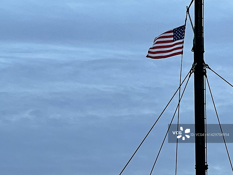 船上的旗帜图片素材