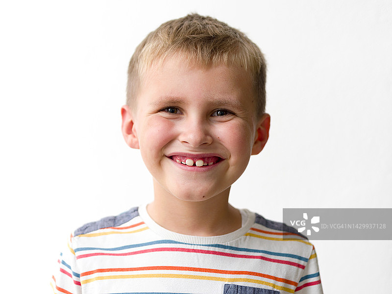 男孩的肖像图片素材