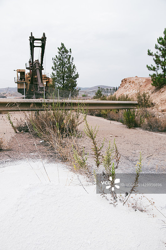 力拓矿区的凿岩机图片素材