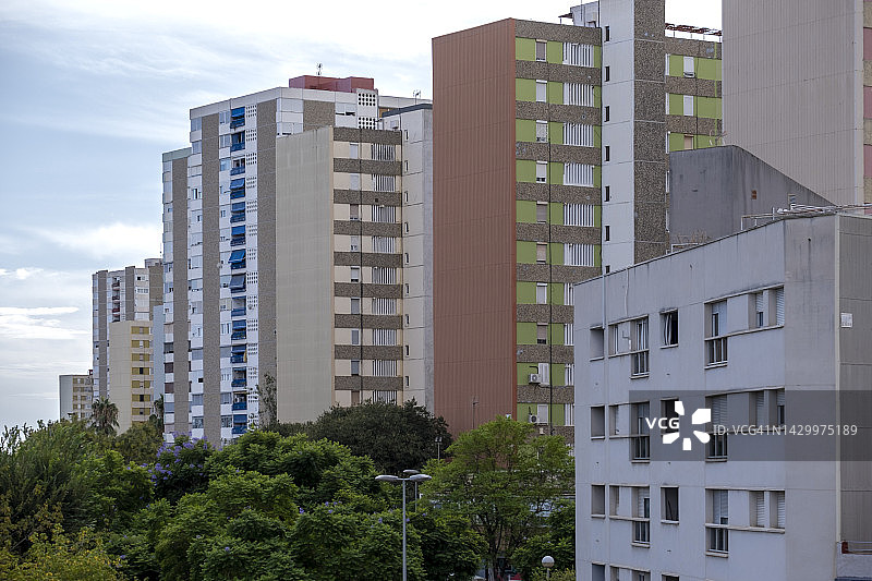 中产阶级公寓楼群图片素材