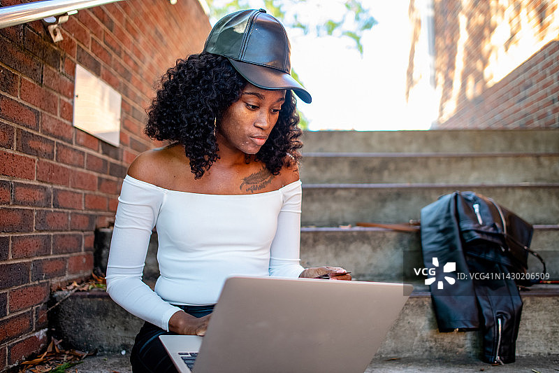 学生购物图片素材