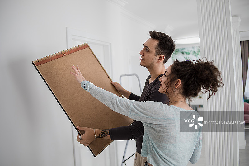 我们对新家很满意图片素材