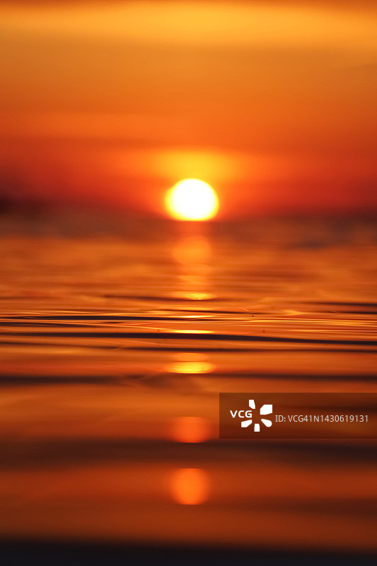 日落和海水纹理图片素材