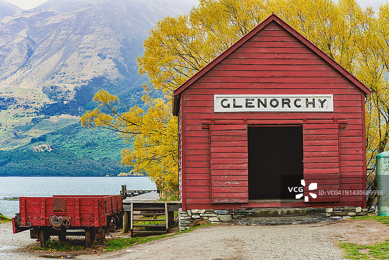 格莱诺奇码头红色船屋，新西兰图片素材