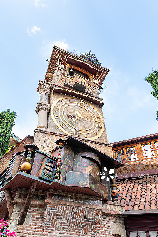 格鲁吉亚第比利斯市中心的钟楼图片素材