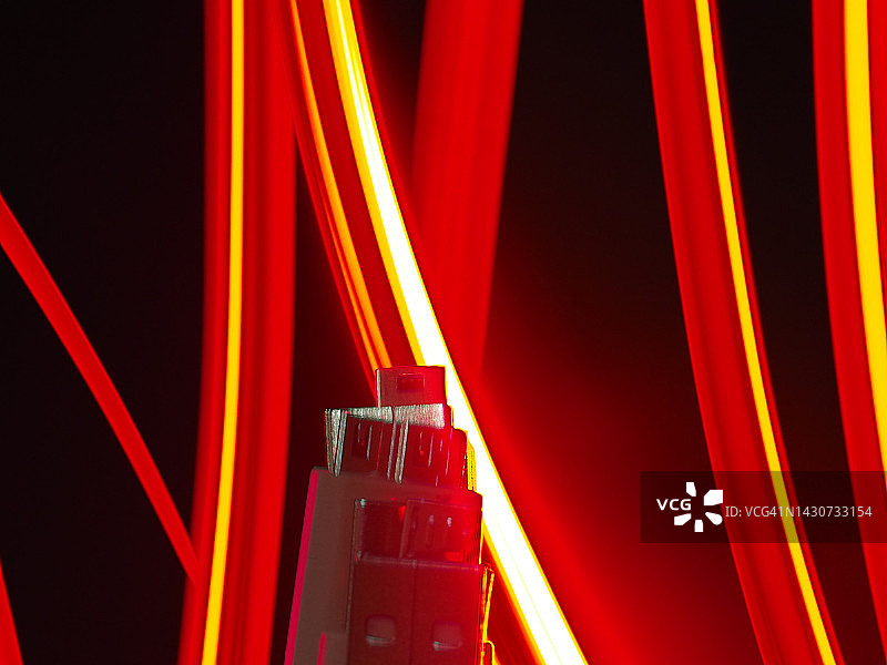 运动中的红色老鼠图片素材