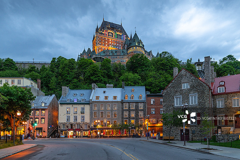 加拿大的魁北克老城区和芳堤娜城堡酒店图片素材
