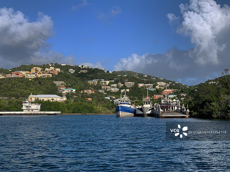 从渡轮上看克鲁兹湾图片素材