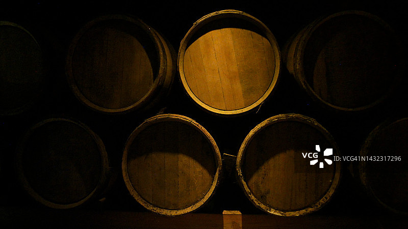 酒窖——葡萄酒陈酿——宝藏图片素材