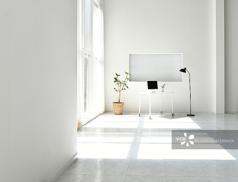 室内摄影棚顶部视角高角度白色图片素材