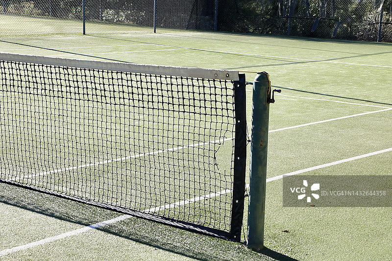 网球和匹克球球场用球网图片素材