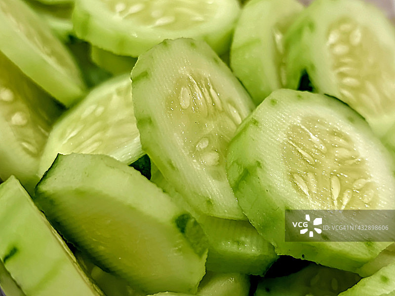 新鲜黄瓜丁图片素材