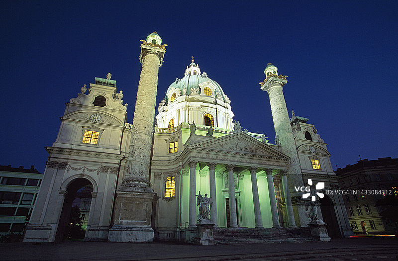维也纳圣查尔斯教堂（卡尔斯教堂）图片素材