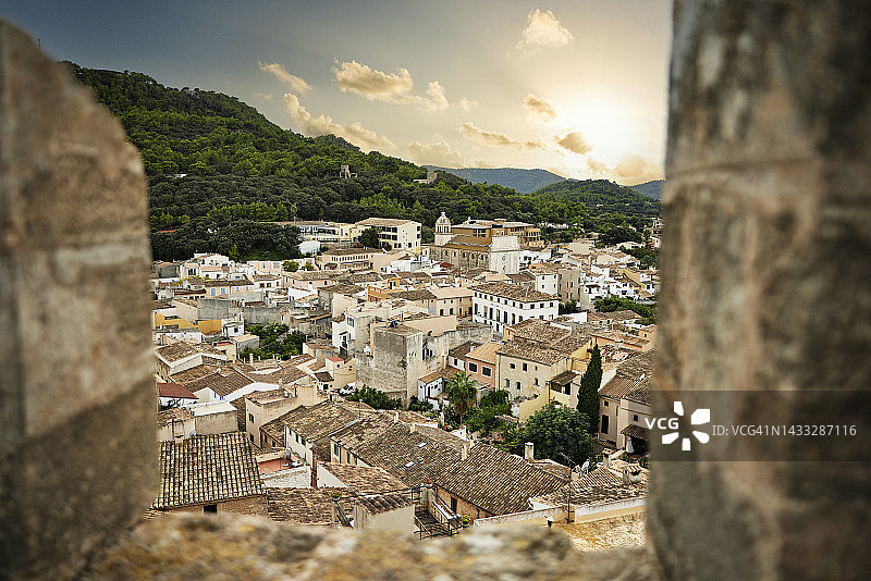 马略卡岛东北部的卡普德佩拉古村图片素材