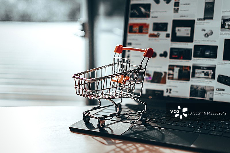 网上购物的概念图片素材