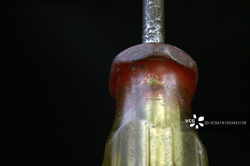 老式斜角十字螺丝刀图片素材