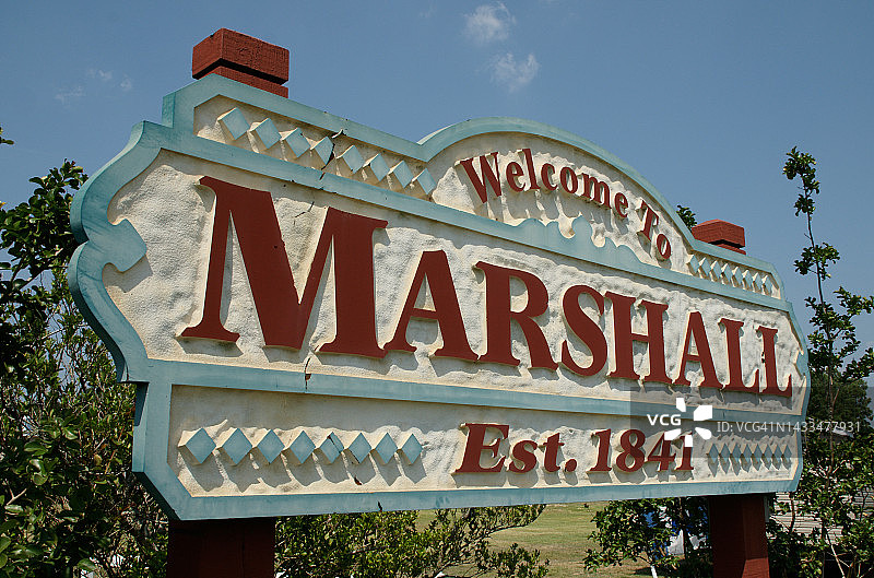 德克萨斯州马歇尔市城市标志侧视图图片素材