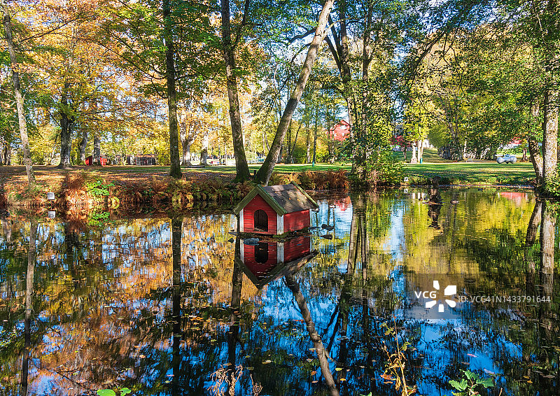 公园里的秋天图片素材