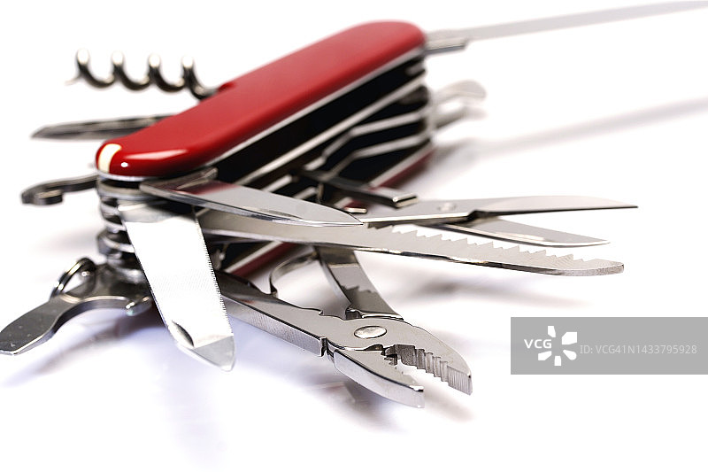 多功能刀具，白色背景图片素材