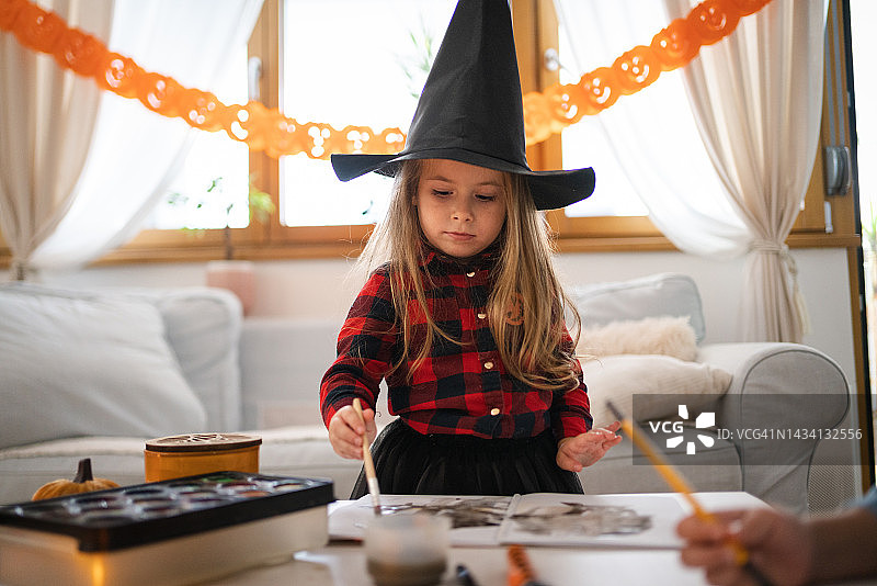 万圣节女巫姐妹水彩蛋彩画画图片素材