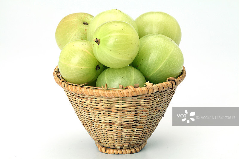 白色背景上的新鲜醋栗图片素材