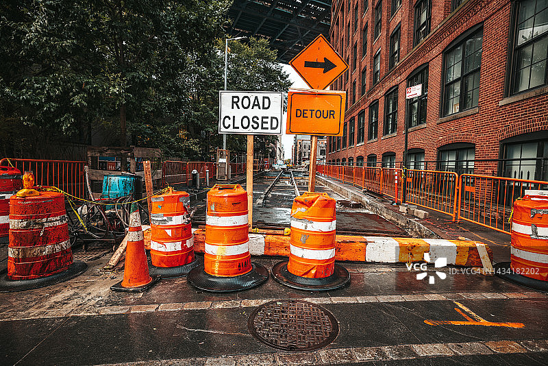 纽约市Dumbo-布鲁克林的道路施工和绕行图片素材